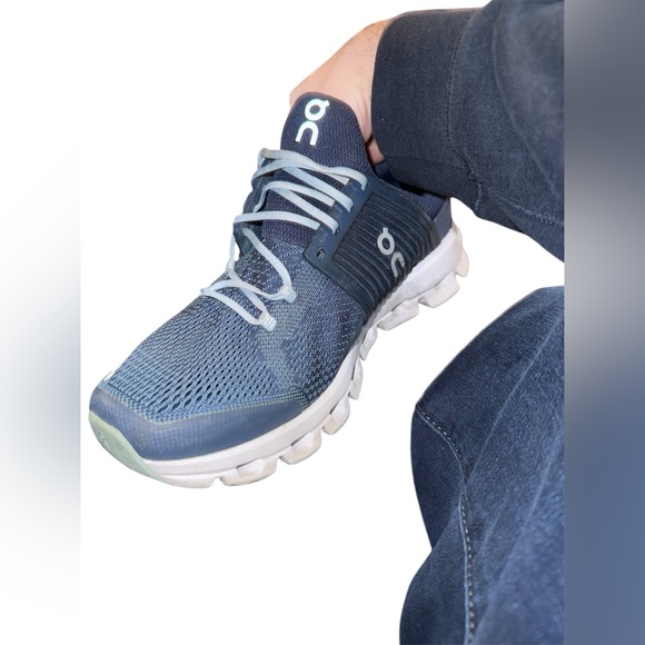 On Running Men's Navy Athletic Shoes - Picture 2 of 5